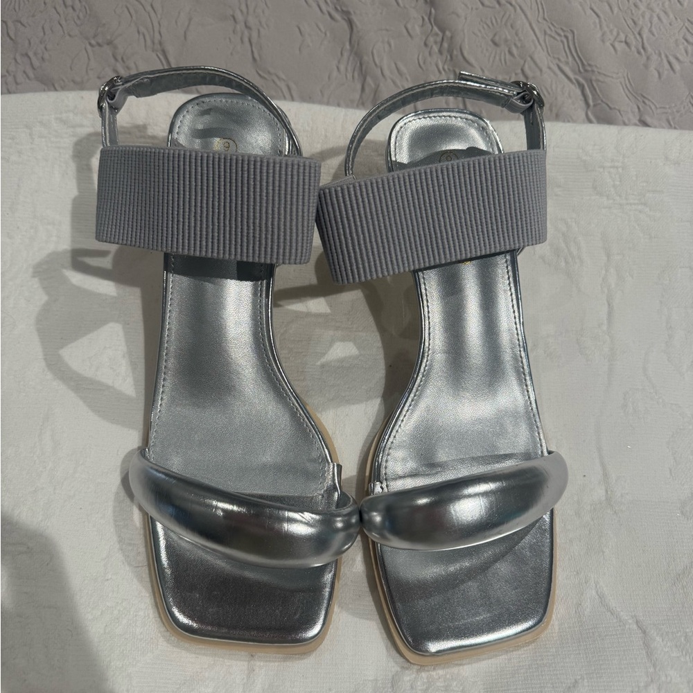 Elegant Silver Women's Heels-Syztsho Sandals - NWT - Picture 6 of 12